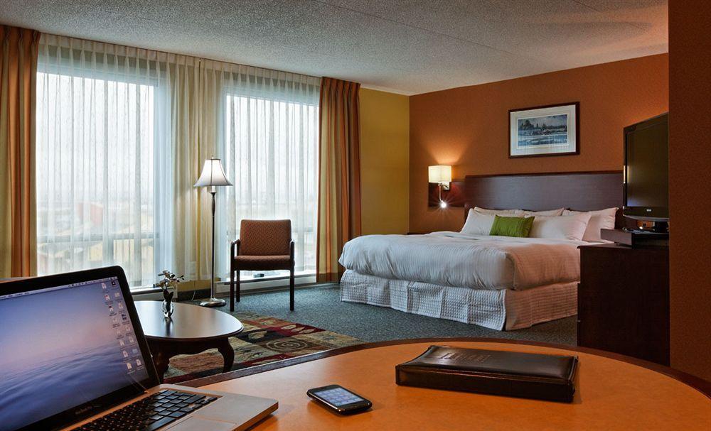 Hotel & Suites Normandin Quebec Exterior foto